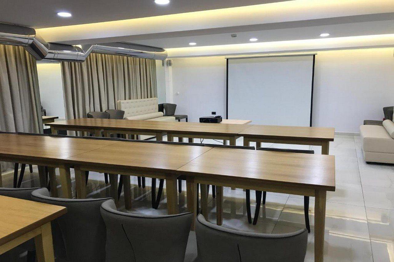 Hotel Senator Tirana