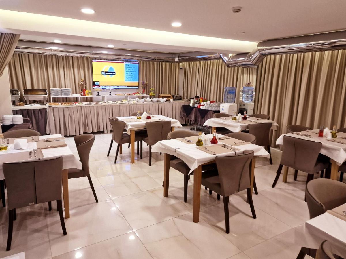 Hotel Senator 4*